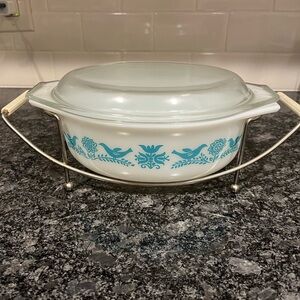 Pyrex White and Blue Floral Casserole Dish with Lid
